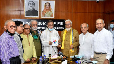 *সংলাপের নামে বিএনপি আণুবীক্ষণিক দলগুলোর সাথে বৈঠক করছে*